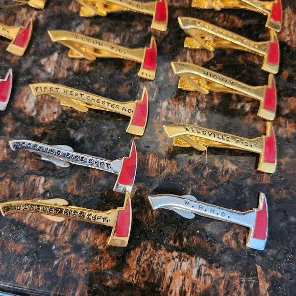 Lot of 18 CT Town Vintage Fireman Axe Bar Hook Fast Tie Money Firefighter Clips - Picture 2 of 11